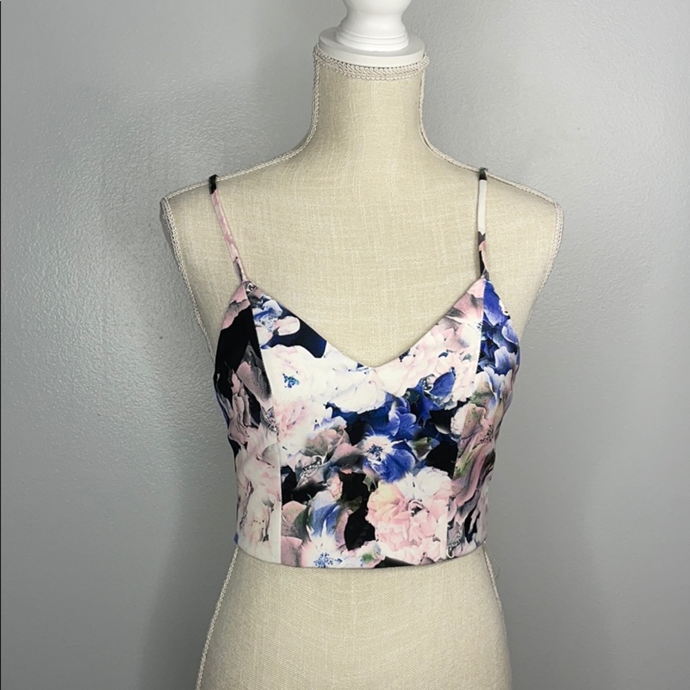 Keepsake adorn top